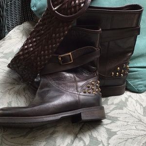 Gorgeous boemos leather boots